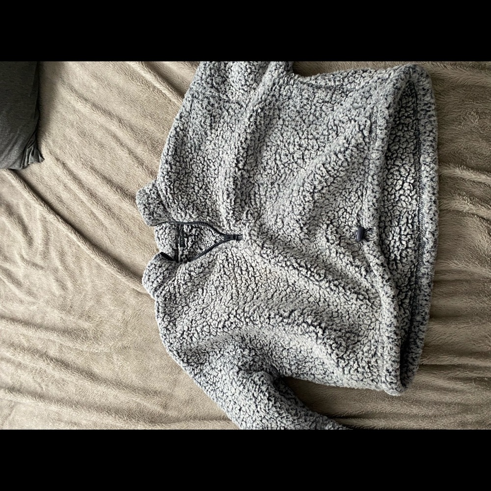 PacSun Cropped Sherpa